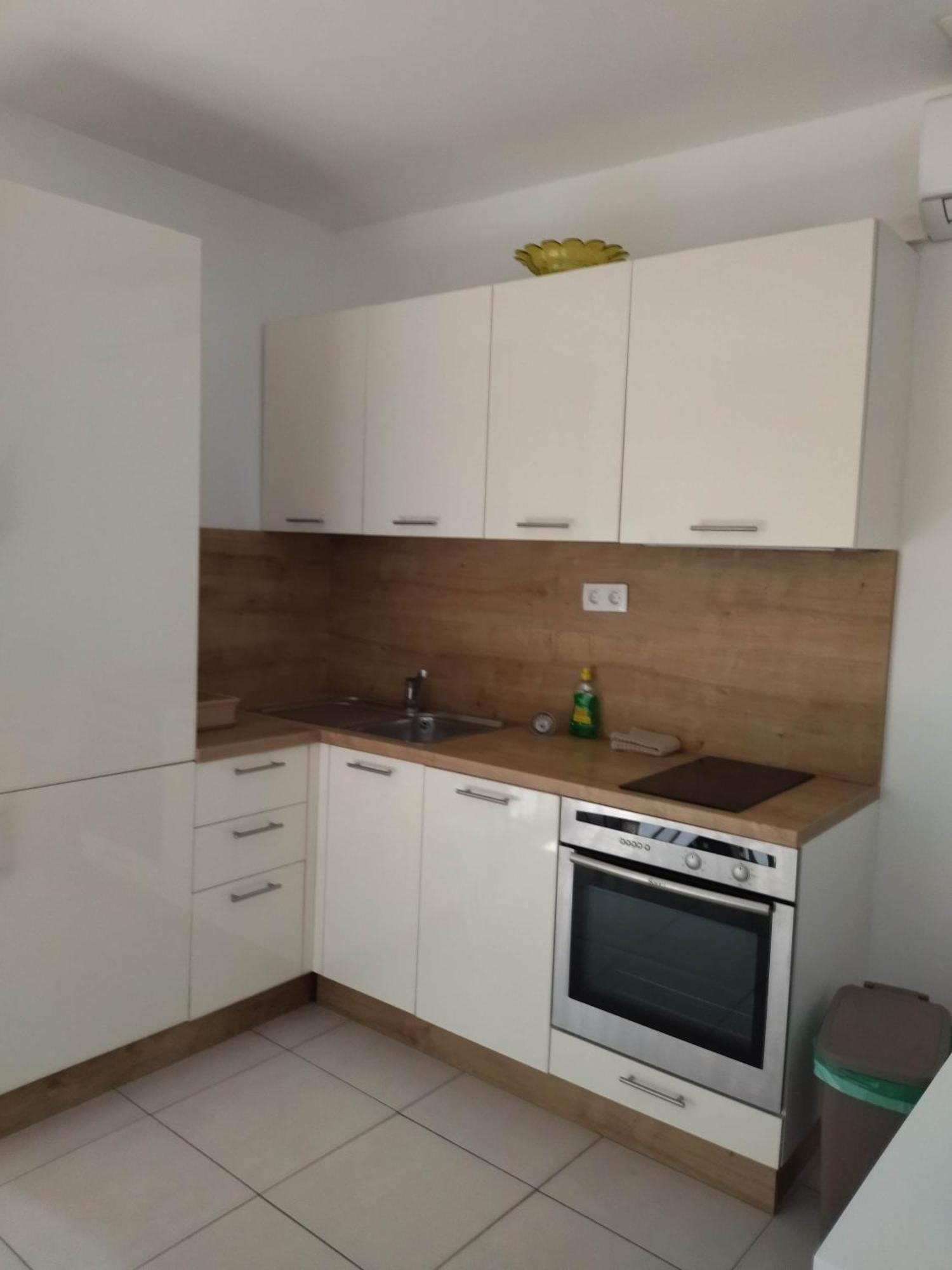 Stars Palace - Apartments And Rooms Jezera Luaran gambar