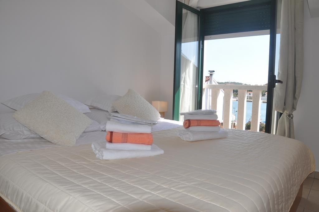 Stars Palace - Apartments And Rooms Jezera Luaran gambar