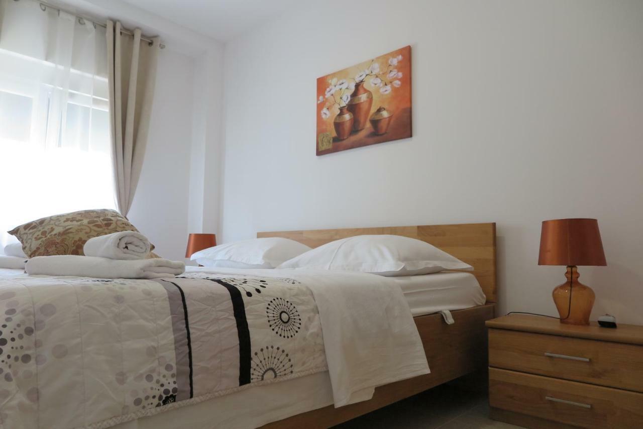 Stars Palace - Apartments And Rooms Jezera Luaran gambar
